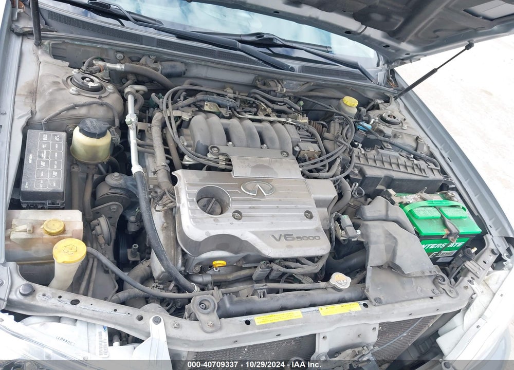 2000 INFINITI I30 LUXURY/TOURING VIN: JNKCA31A4YT115745