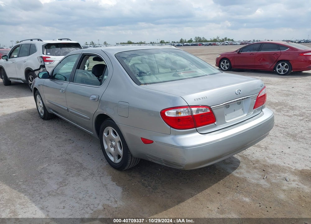2000 INFINITI I30 LUXURY/TOURING VIN: JNKCA31A4YT115745
