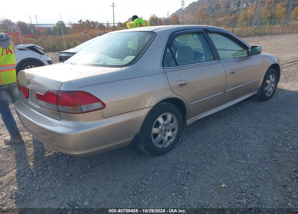 2001 HONDA ACCORD 2.3 EX VIN: 1HGCG66831A125998