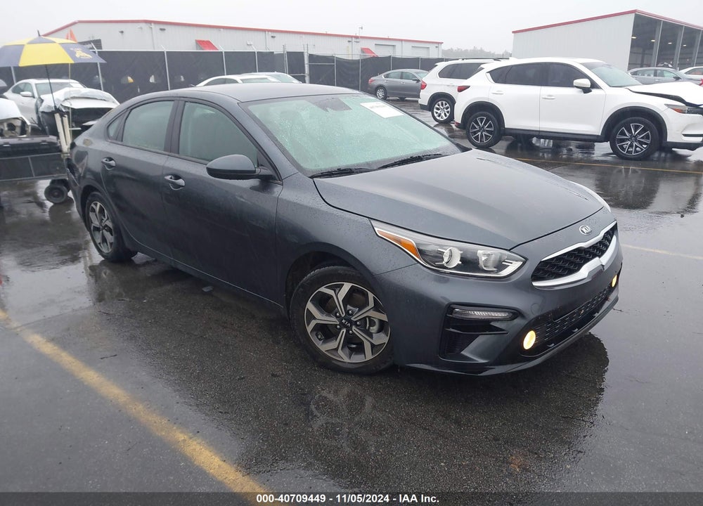 2019 KIA FORTE LXS VIN: 3KPF24AD7KE123592
