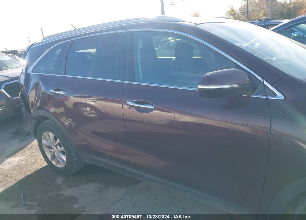 2017 KIA SORENTO 2.4L LX VIN: 5XYPG4A34HG331079