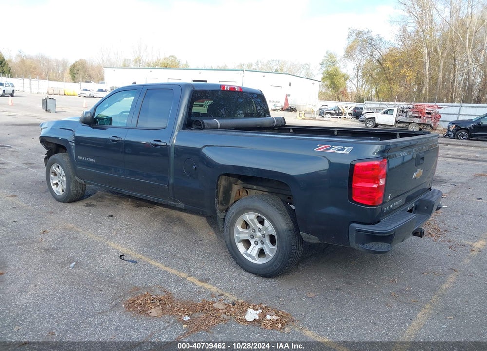 2017 CHEVROLET SILVERADO 1500 2LT VIN: 1GCVKREC8HZ276215