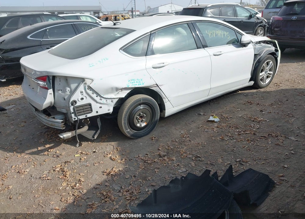 2018 FORD FUSION VIN: 3FA6P0H70JR123666