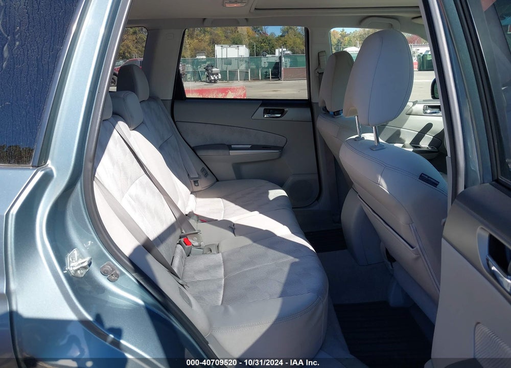2010 SUBARU FORESTER 2.5X PREMIUM VIN: JF2SH6CCXAH793158