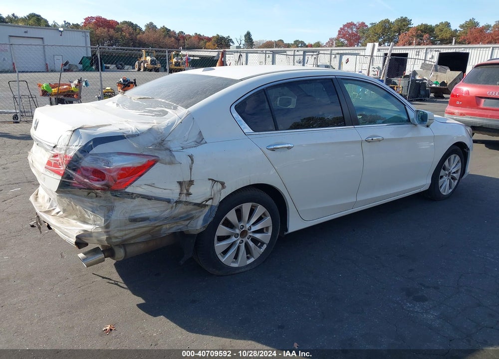 2015 HONDA ACCORD EX-L VIN: 1HGCR2F85FA116018