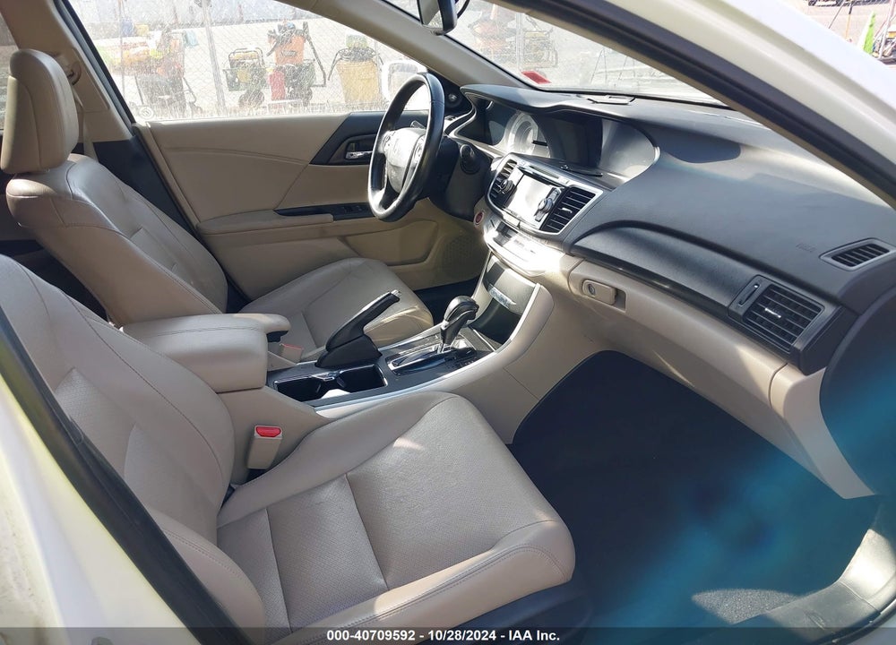 2015 HONDA ACCORD EX-L VIN: 1HGCR2F85FA116018