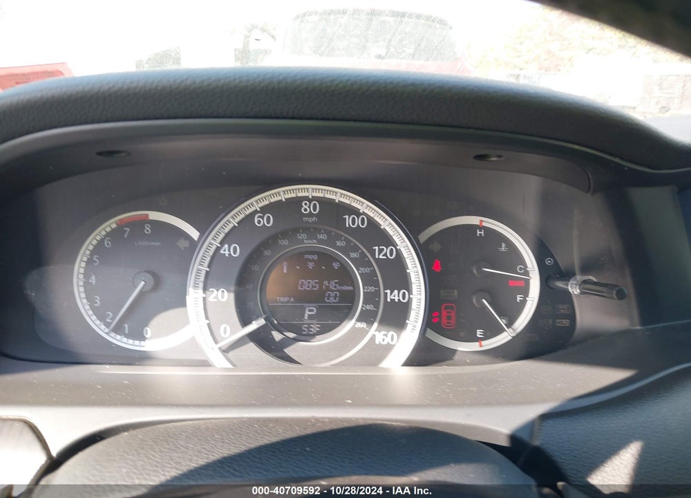 2015 HONDA ACCORD EX-L VIN: 1HGCR2F85FA116018