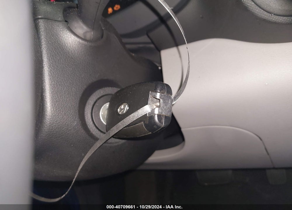 2023 HYUNDAI VENUE SEL VIN: KMHRC8A36PU258639