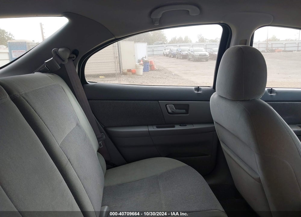 2000 FORD TAURUS SE VIN: 1FAFP58S0YG190609