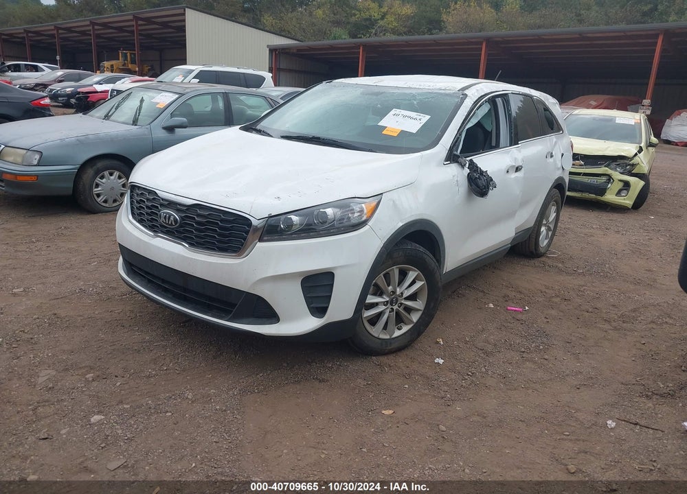 2019 KIA SORENTO 2.4L LX VIN: 5XYPG4A38KG521572