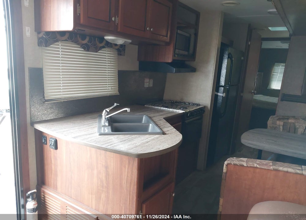 2015 HEARTLAND RV'S TRAIL RUNNER SERIES VIN: 5SFEB3823FE295563