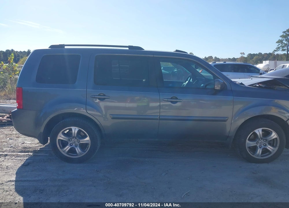 2012 HONDA PILOT EX-L VIN: 5FNYF4H71CB056786