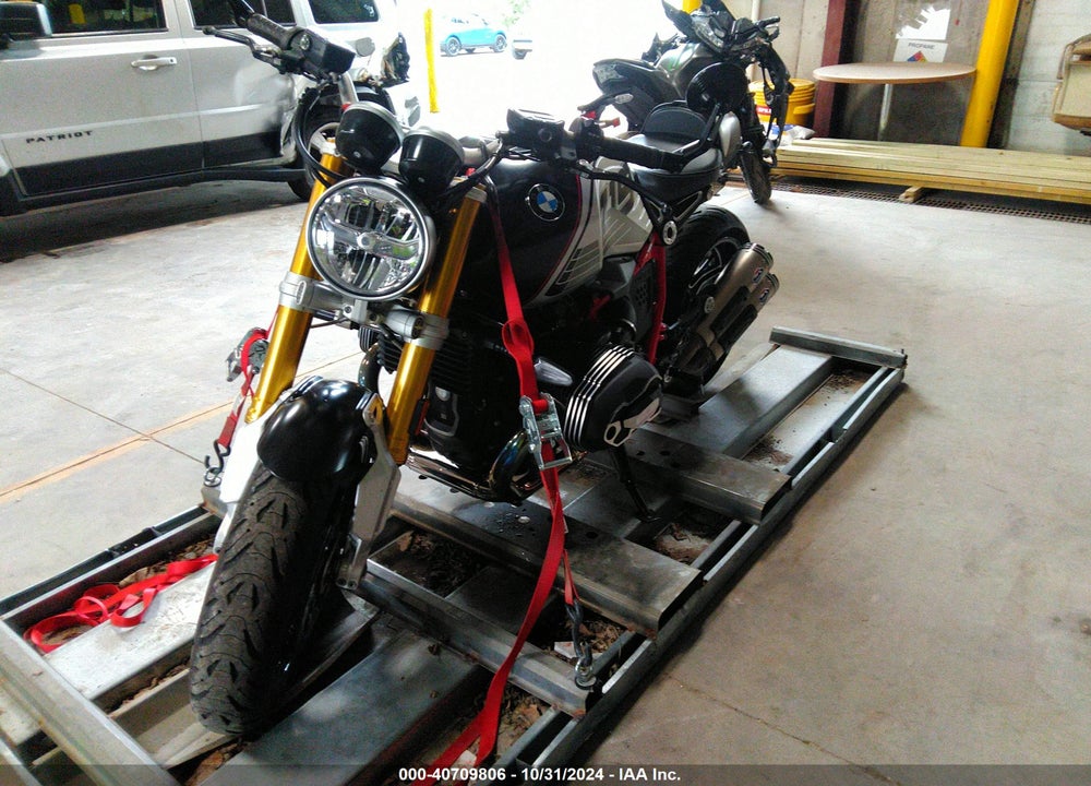 2021 BMW R NINE T VIN: WB10L5300M6E47981