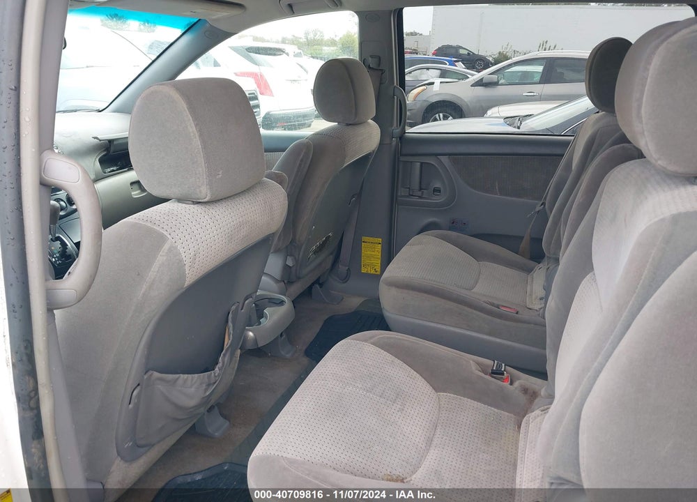 2008 TOYOTA SIENNA LE VIN: 5TDZK23C78S156127
