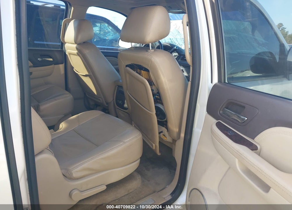 2010 GMC YUKON XL 1500 DENALI VIN: 1GKUCMEF9AR131233