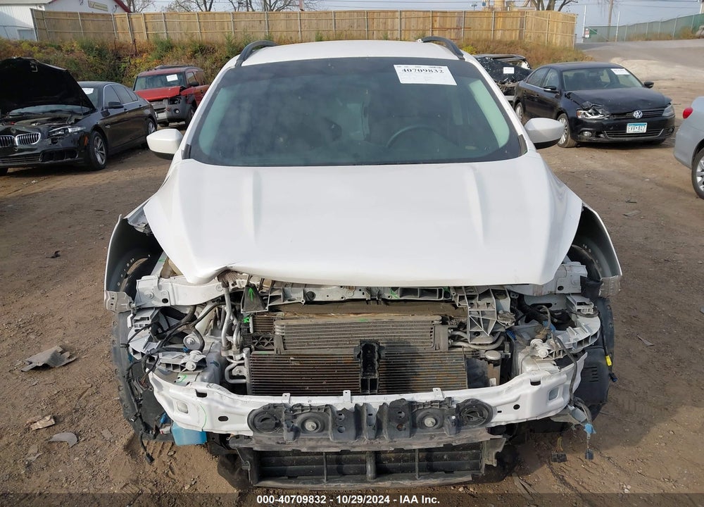 2018 FORD ESCAPE SE VIN: 1FMCU9GD4JUA91908