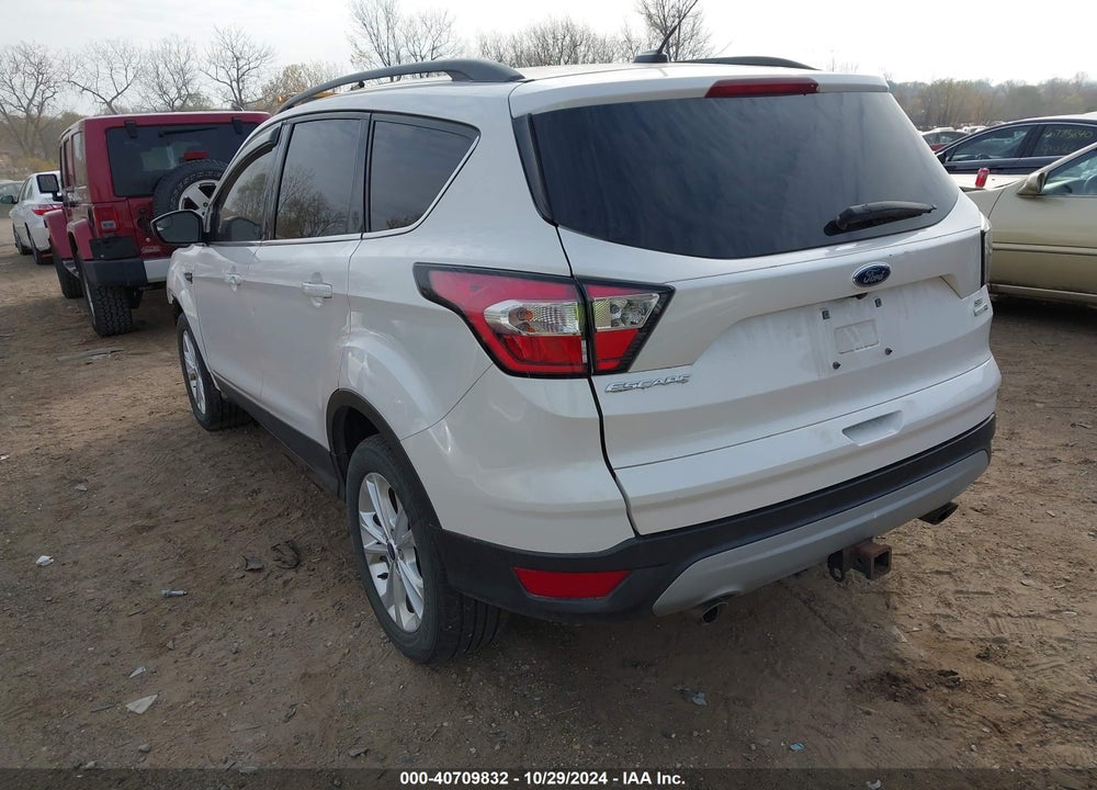 2018 FORD ESCAPE SE VIN: 1FMCU9GD4JUA91908
