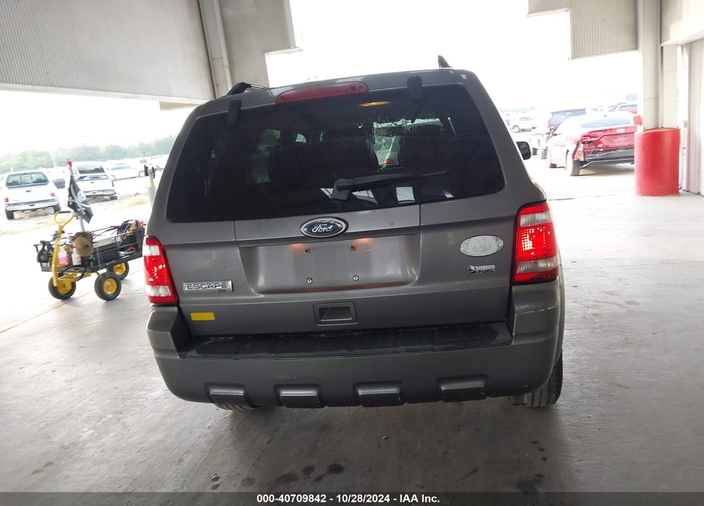 2010 FORD ESCAPE XLT VIN: 1FMCU0DG1AKA32157