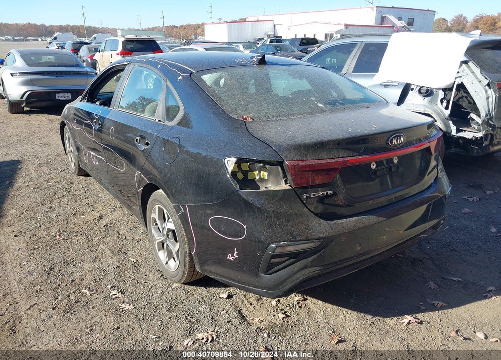 2019 KIA FORTE LXS VIN: 3KPF24AD6KE130968