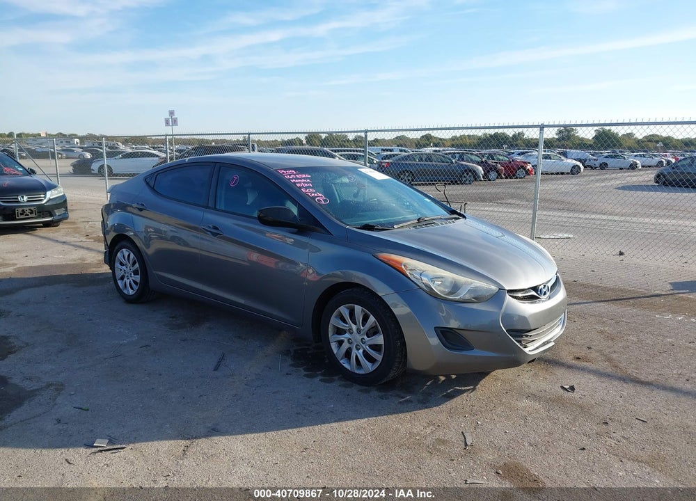 2013 HYUNDAI ELANTRA GLS VIN: 5NPDH4AE8DH193390