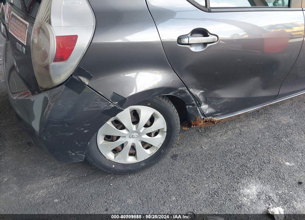 2012 TOYOTA PRIUS C ONE VIN: JTDKDTB39C1503904