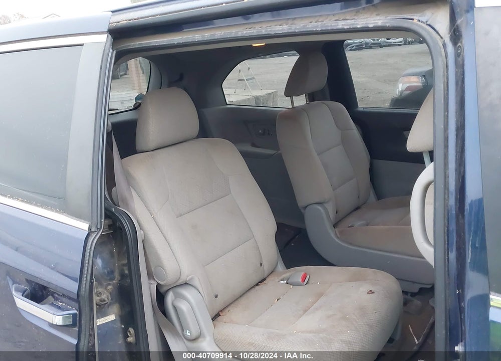 2016 HONDA ODYSSEY SE VIN: 5FNRL5H33GB032737