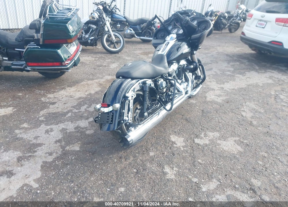 2022 HARLEY-DAVIDSON FLTRX VIN: 1HD1KHC18NB625581