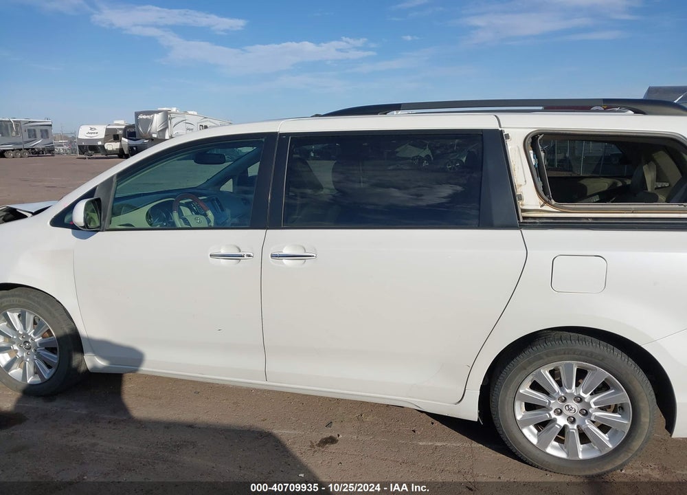 2011 TOYOTA SIENNA XLE LIMITED VIN: 5TDDK3DC8BS002290