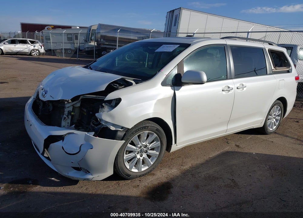 2011 TOYOTA SIENNA XLE LIMITED VIN: 5TDDK3DC8BS002290