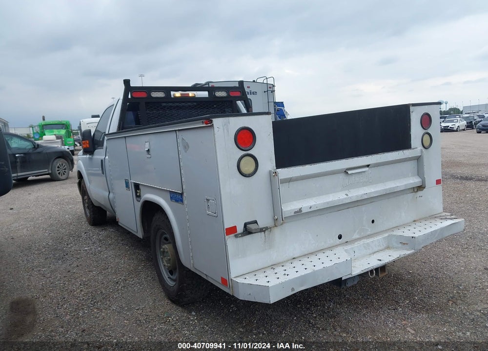 2013 FORD F-250 XL VIN: 1FTBF2A63DEA60207