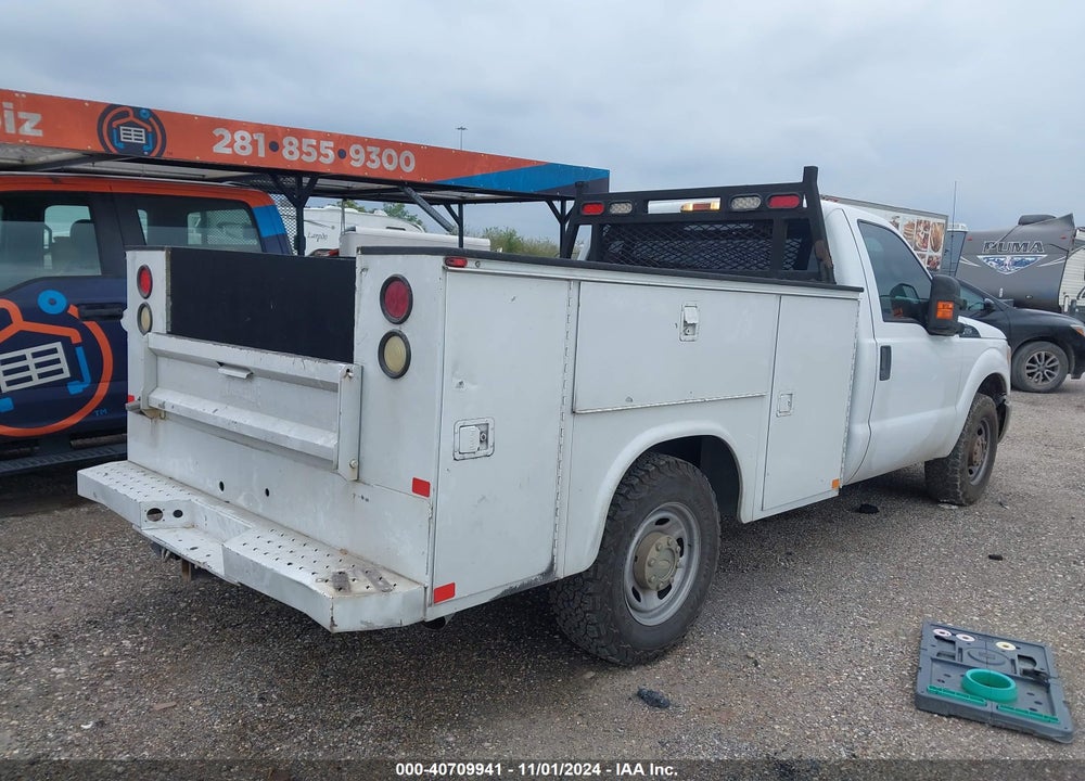 2013 FORD F-250 XL VIN: 1FTBF2A63DEA60207