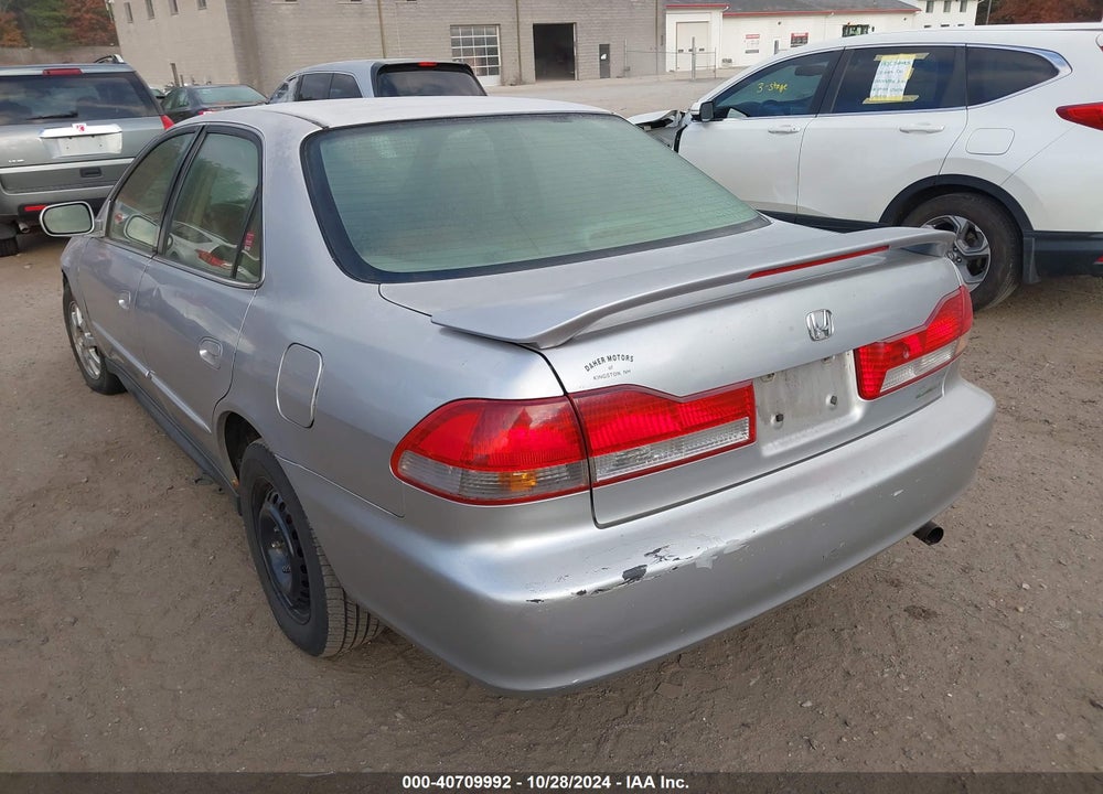 2002 HONDA ACCORD 2.3 EX/2.3 SE VIN: JHMCG66882C001602