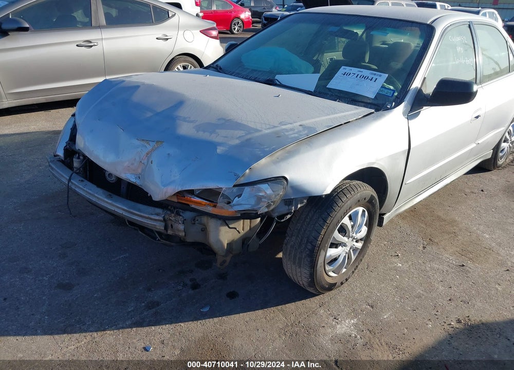 2002 HONDA ACCORD 2.3 VP VIN: 1HGCF86652A054009