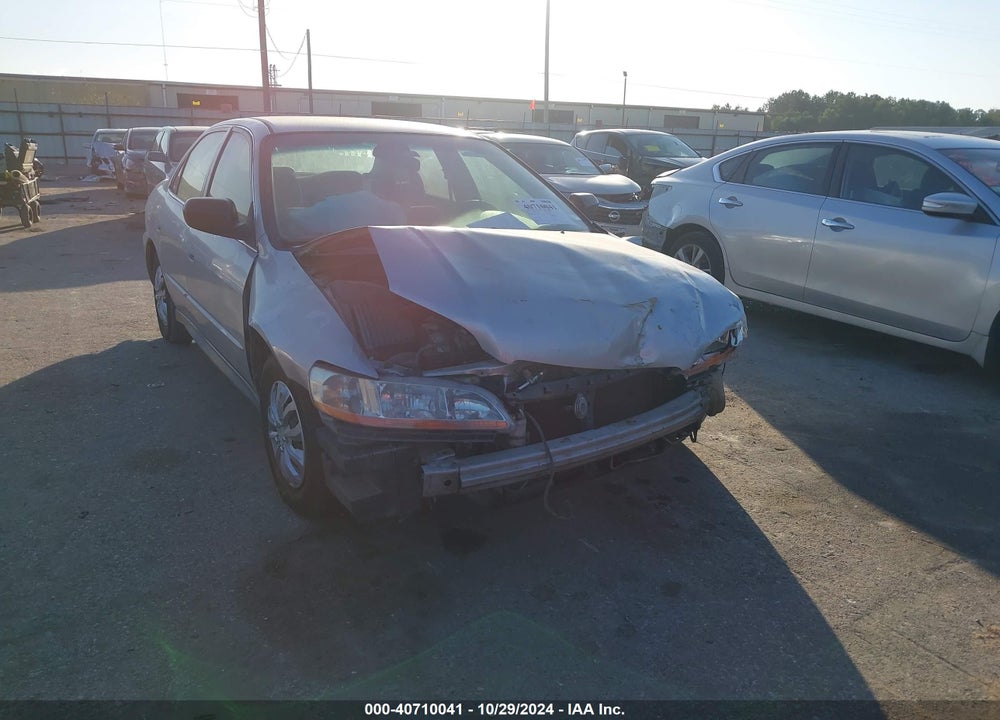 2002 HONDA ACCORD 2.3 VP VIN: 1HGCF86652A054009
