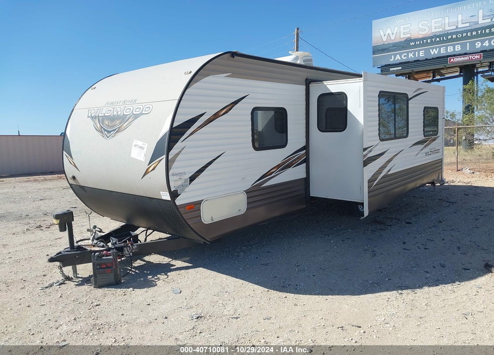 2018 FOREST RIVER WILDWOOD M-27DBK VIN: 4X4TWDC2XJA264087