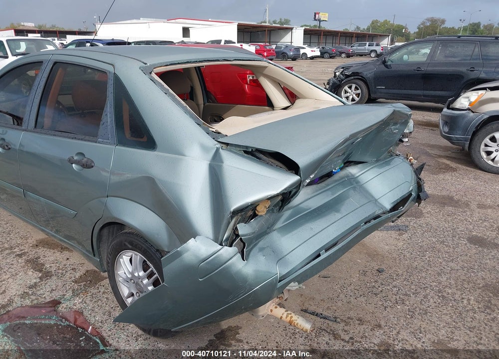 2005 FORD FOCUS ZX4 VIN: 1FAFP34N75W173196