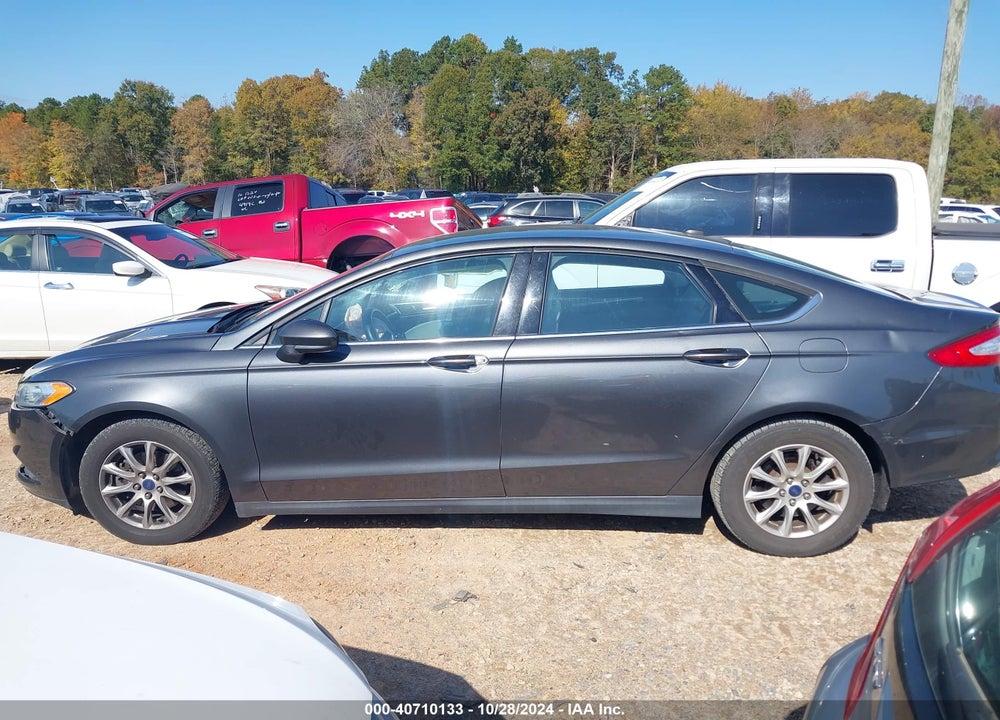 2015 FORD FUSION S VIN: 1FA6P0G79F5129445