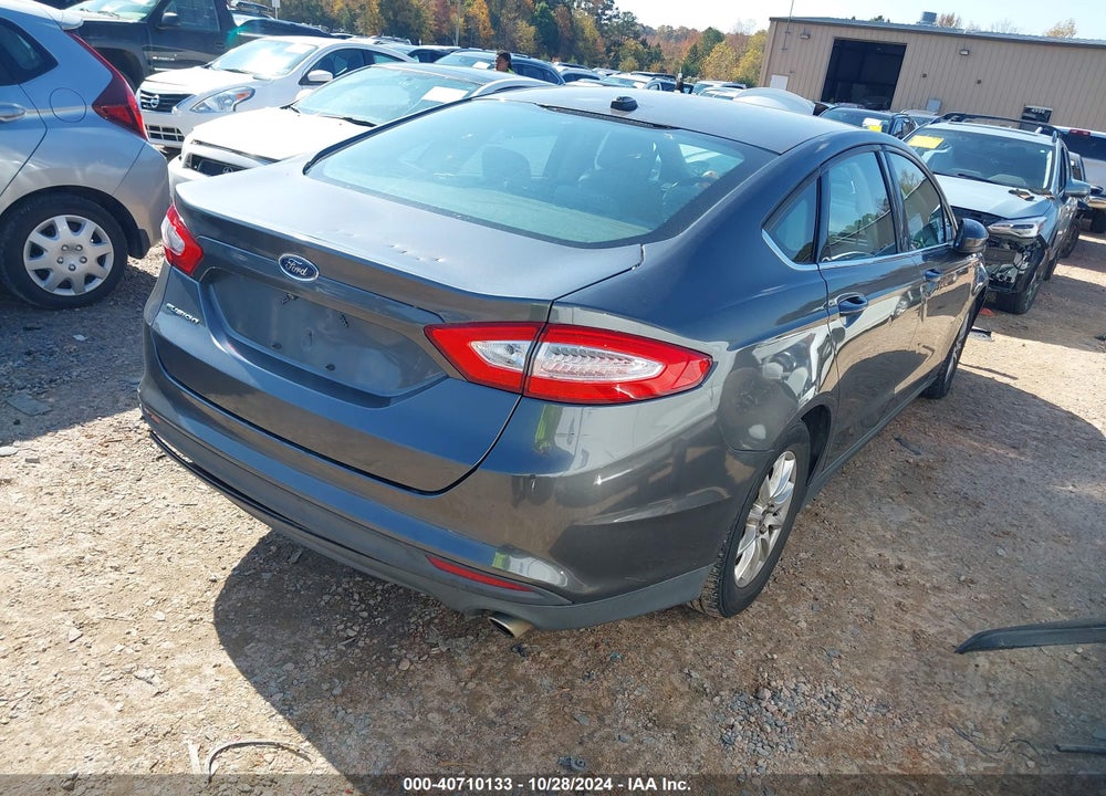 2015 FORD FUSION S VIN: 1FA6P0G79F5129445