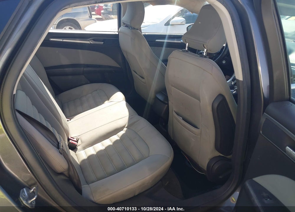 2015 FORD FUSION S VIN: 1FA6P0G79F5129445