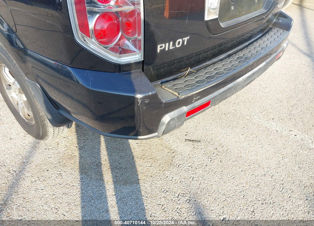 2006 HONDA PILOT EX-L VIN: 5FNYF18506B013297