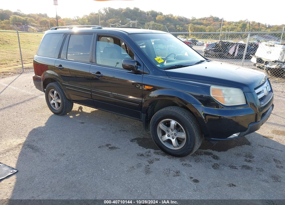 2006 HONDA PILOT EX-L VIN: 5FNYF18506B013297