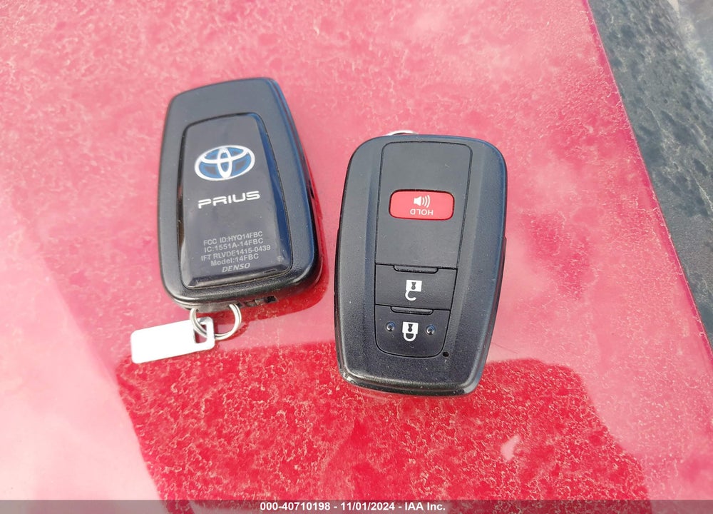 2017 TOYOTA PRIUS THREE VIN: JTDKARFUXH3529471