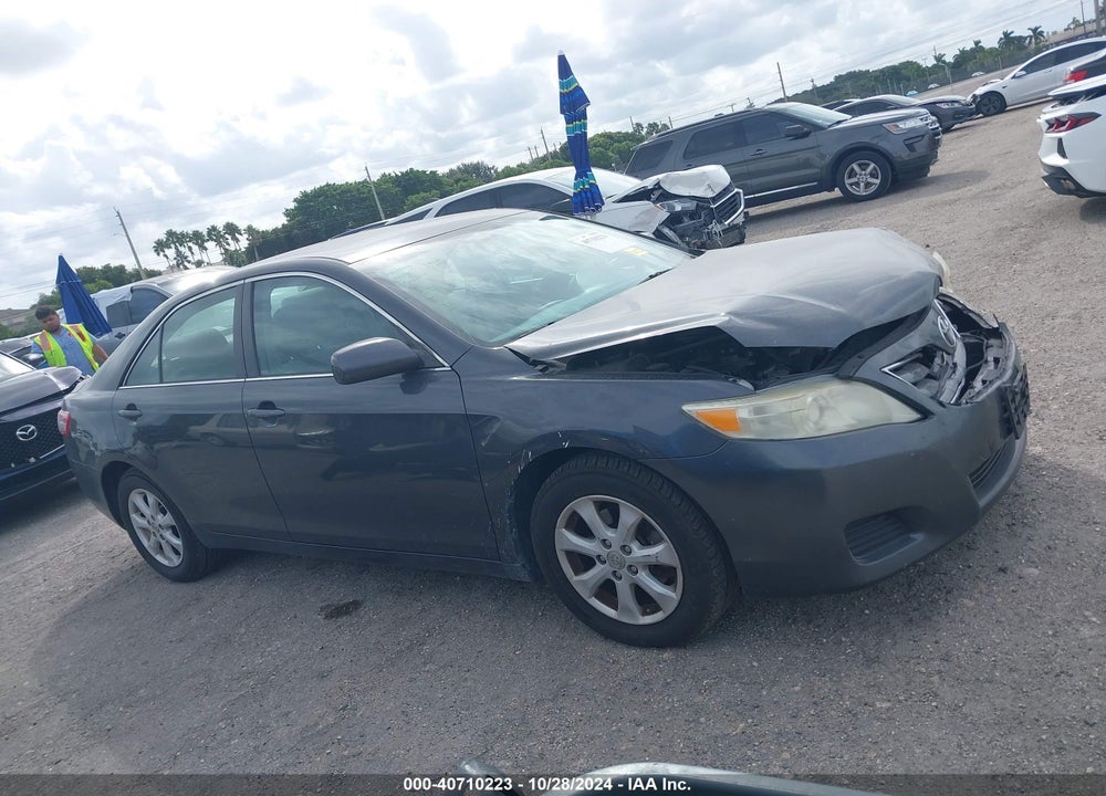 2011 TOYOTA CAMRY LE VIN: 4T1BF3EK2BU196081