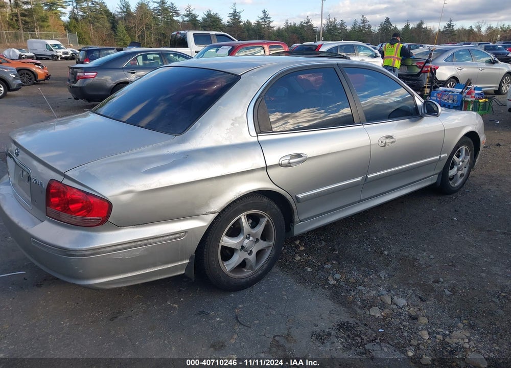 2005 HYUNDAI SONATA GLS/LX VIN: KMHWF35H85A175067
