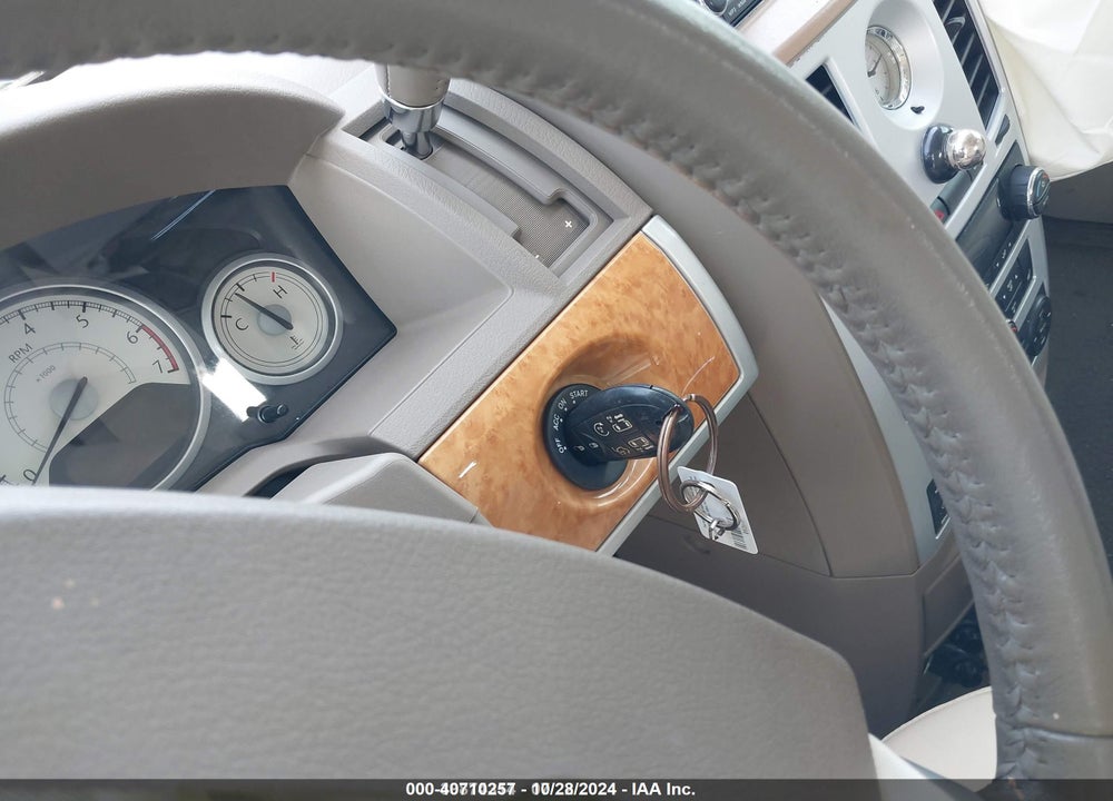 2008 CHRYSLER TOWN & COUNTRY LIMITED VIN: 2A8HR64X58R758882
