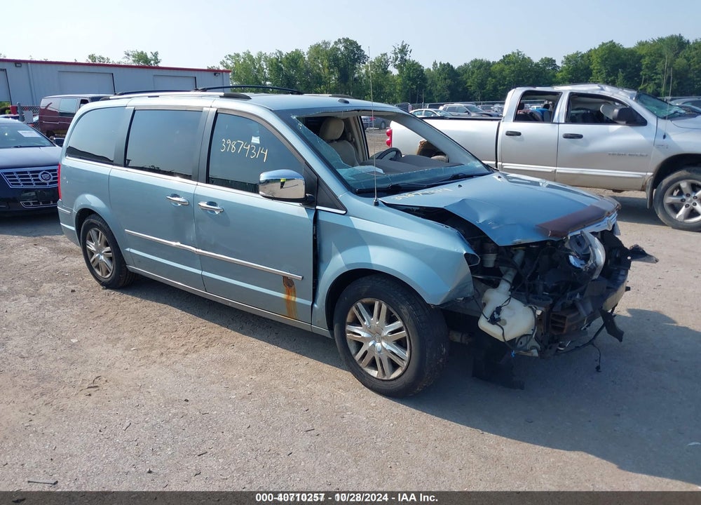 2008 CHRYSLER TOWN & COUNTRY LIMITED VIN: 2A8HR64X58R758882