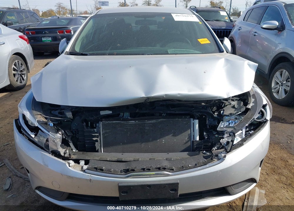 2018 KIA FORTE LX VIN: 3KPFL4A72JE213674