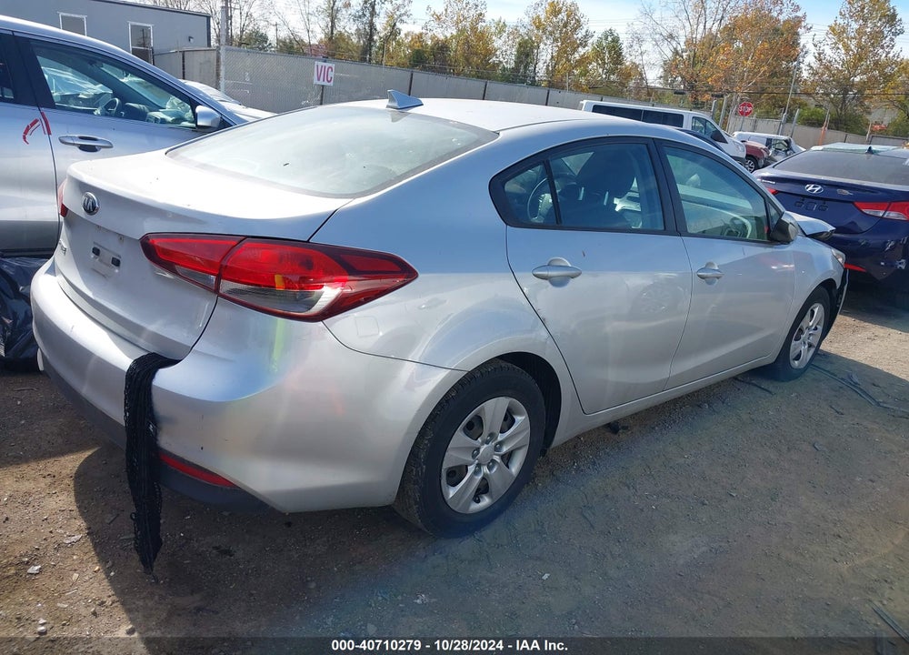 2018 KIA FORTE LX VIN: 3KPFL4A72JE213674