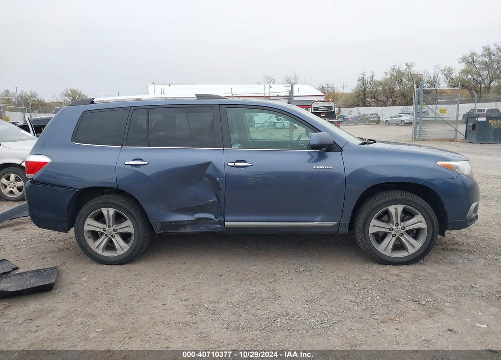 2011 TOYOTA HIGHLANDER LIMITED V6 VIN: 5TDDK3EH5BS092511