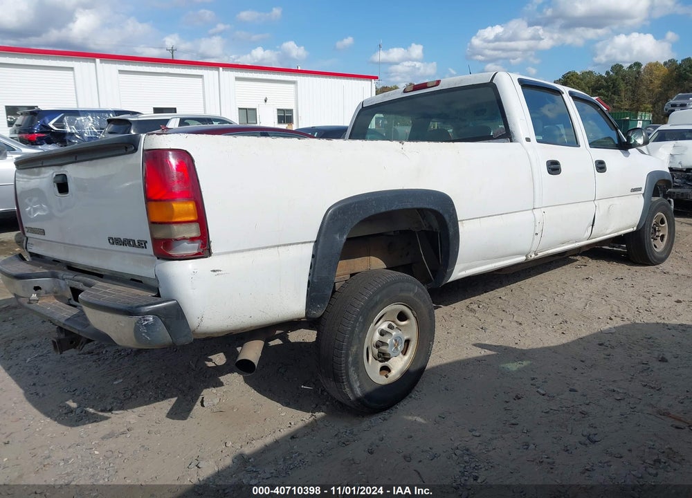 2002 CHEVROLET SILVERADO 2500HD VIN: 1GCHC23U92F105236